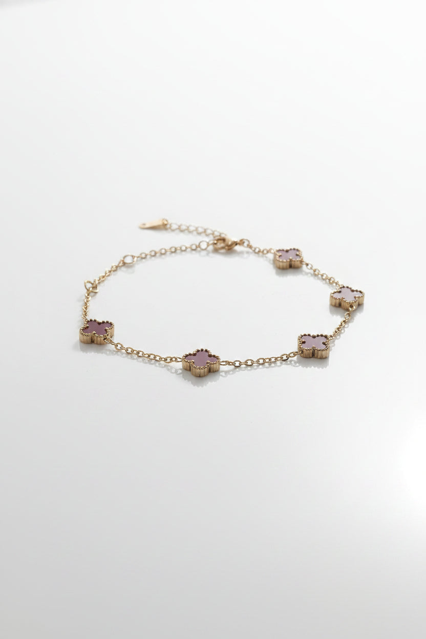Motifs gold chain bracelet